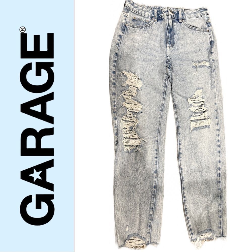 Garage Women’s Mom Distressed Light Wash Jeans - Size 07/28